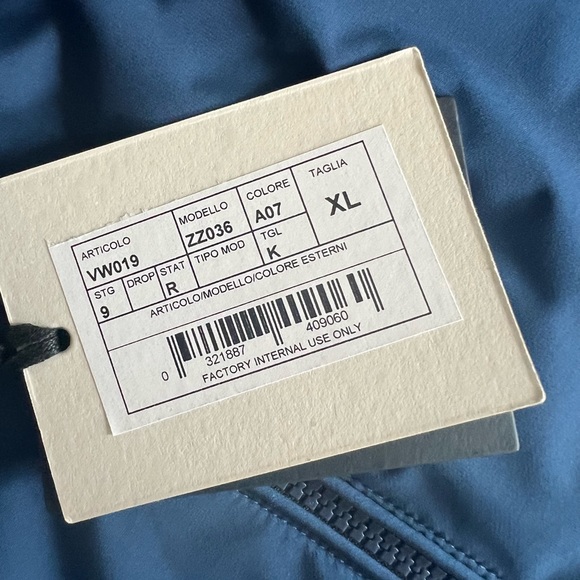 Z Zegna Mens Microfiber 61 Hooded Jacket NWT (size XL - dark blue) - Picture 4 of 6